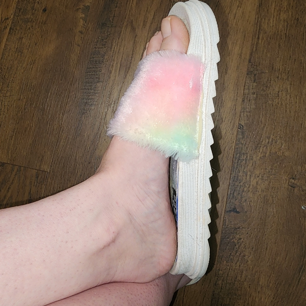 NIB Dolls Kill Comfy Rainbow 🌈 Tye Dye Sandals - Picture 8 of 8